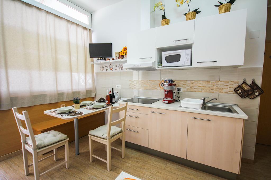 Apartments Lavanda & Cappuccino Portorož Quarto foto